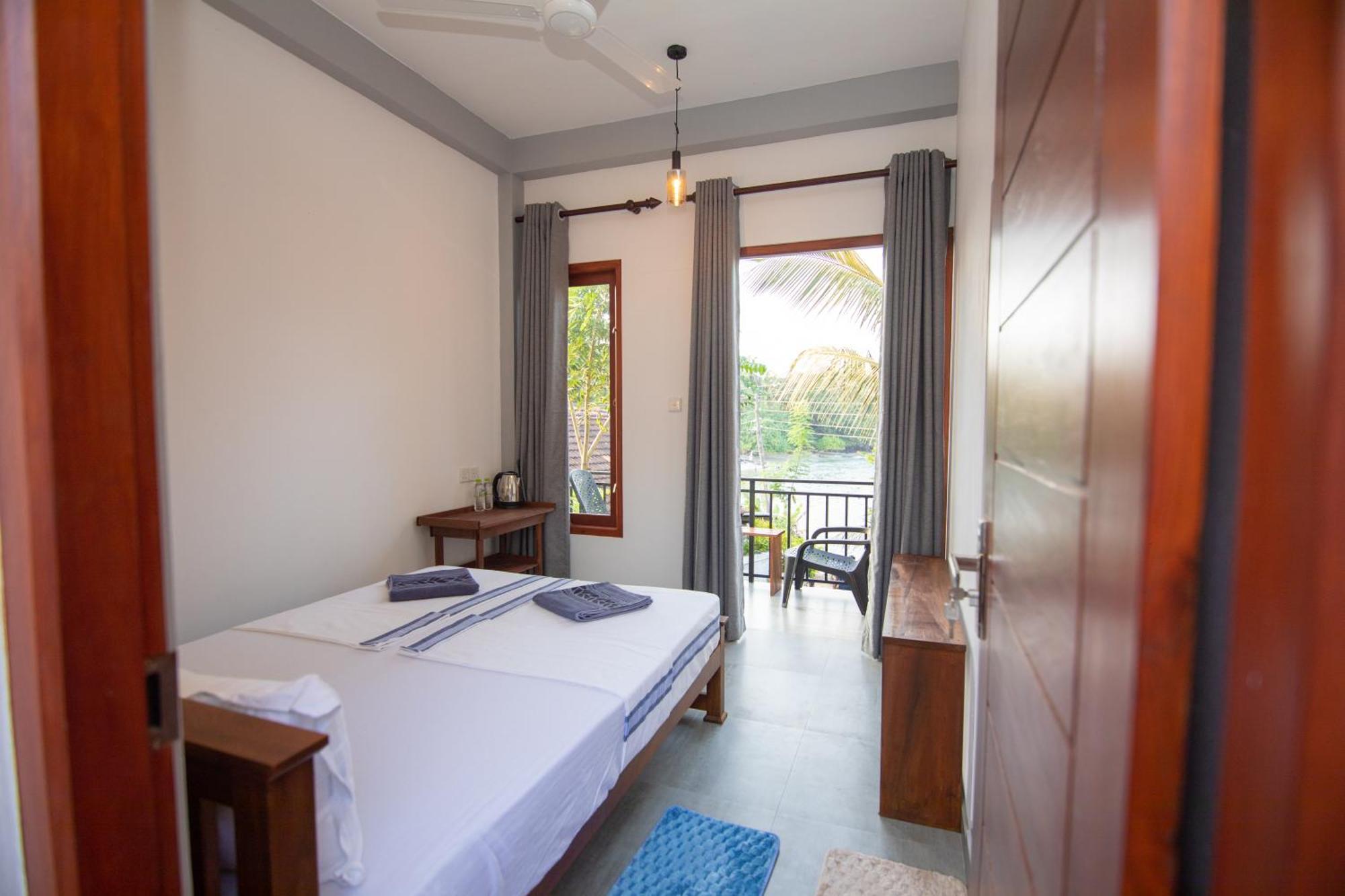 Light House Beach Home Matara Rom bilde
