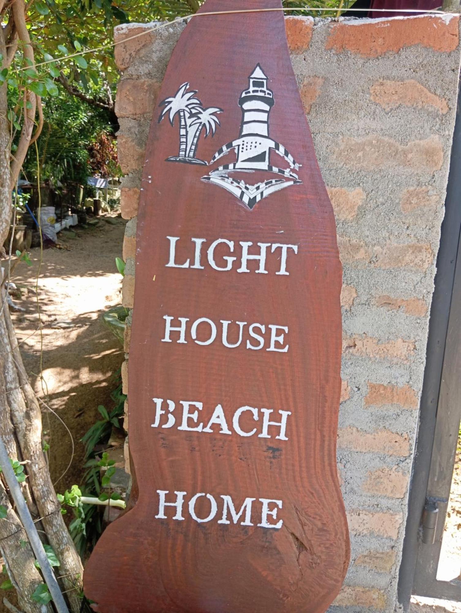 Light House Beach Home Matara Eksteriør bilde