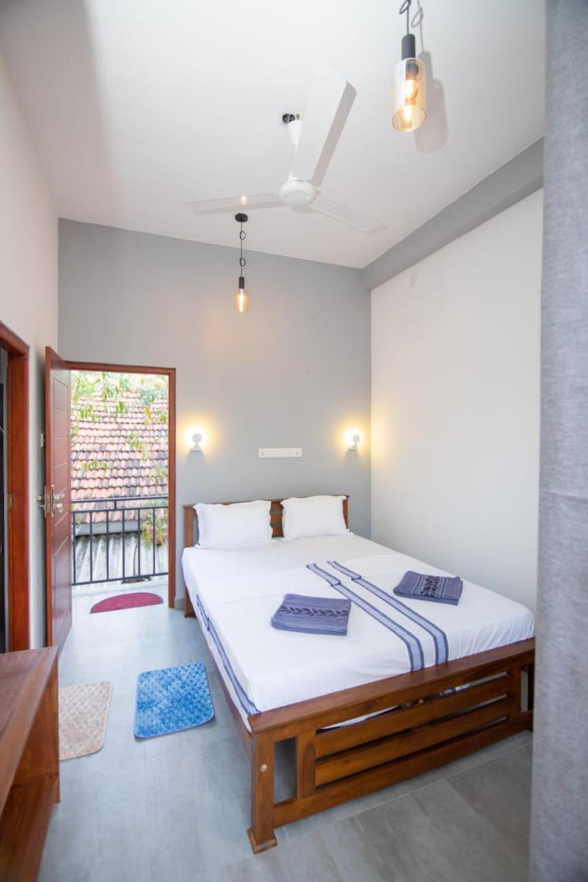 Light House Beach Home Matara Rom bilde