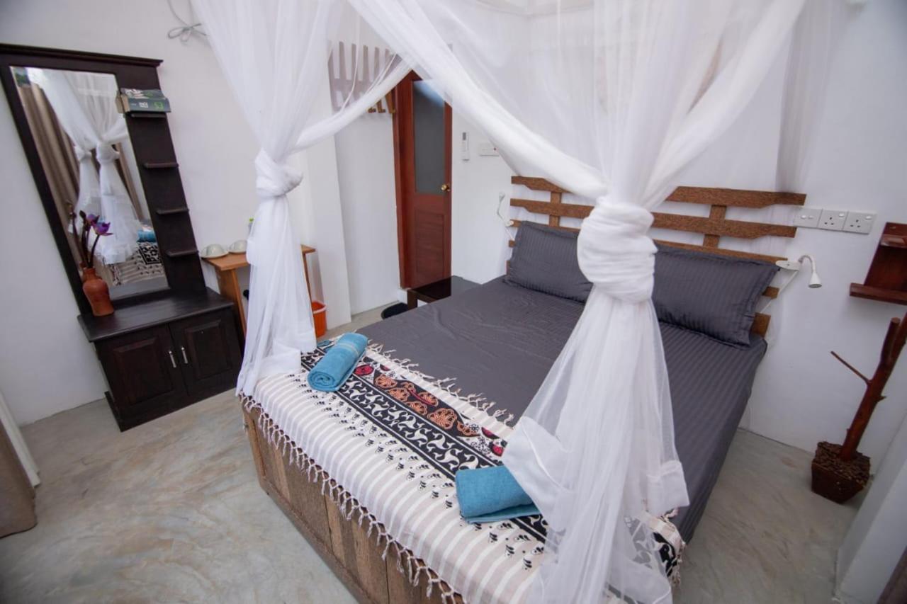 Light House Beach Home Matara Rom bilde
