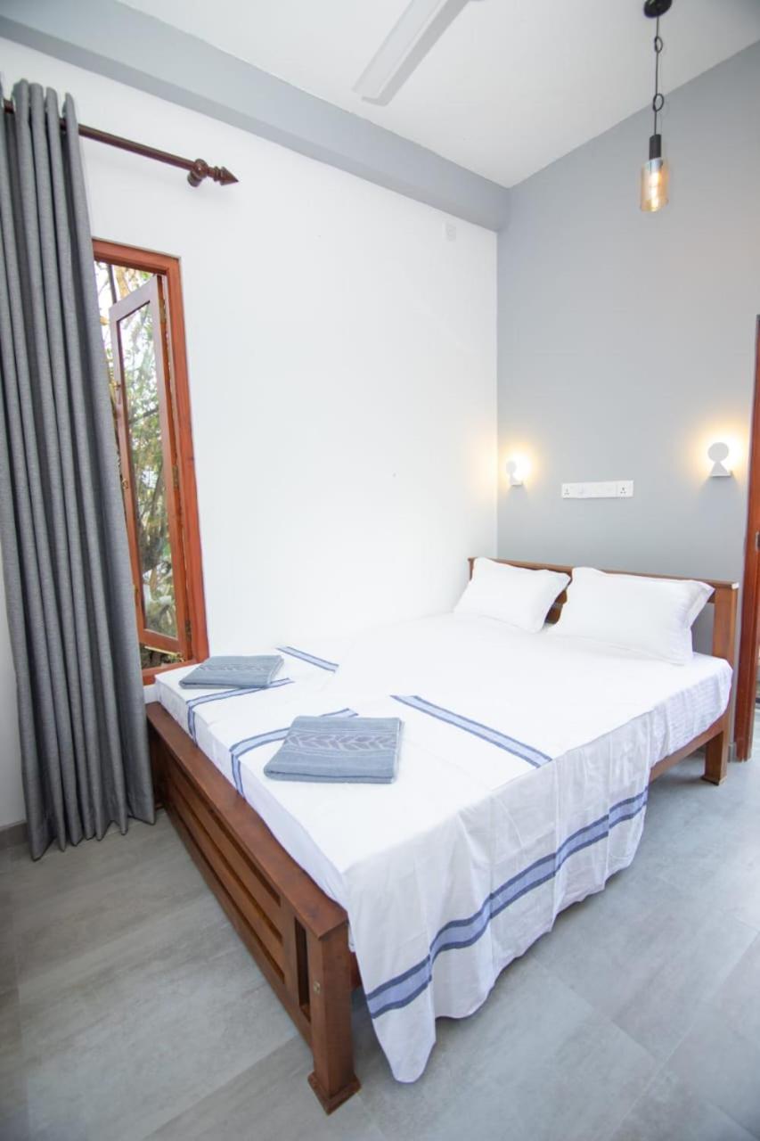 Light House Beach Home Matara Rom bilde