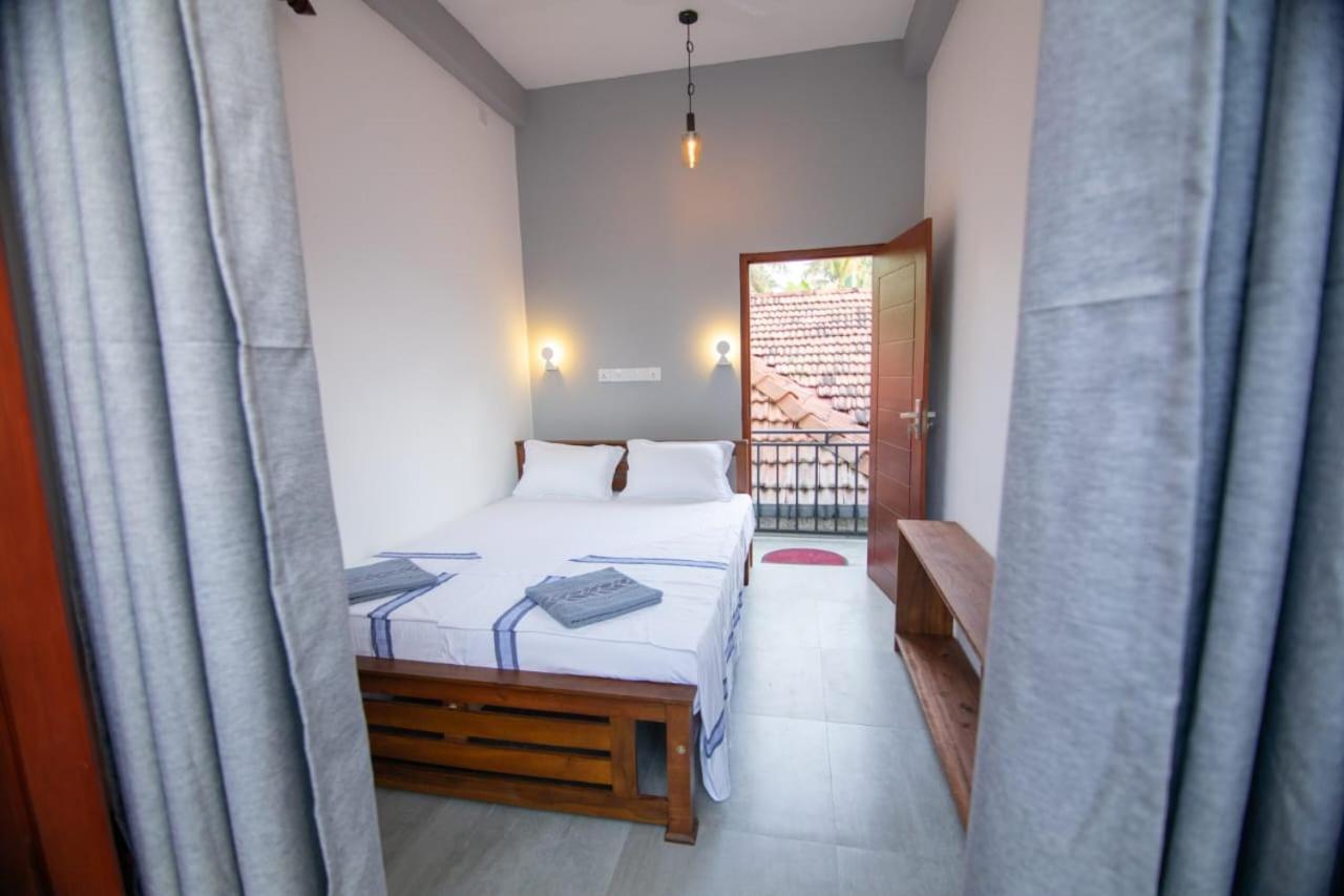 Light House Beach Home Matara Rom bilde